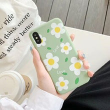 Load image into Gallery viewer, Fresh Little Daisy